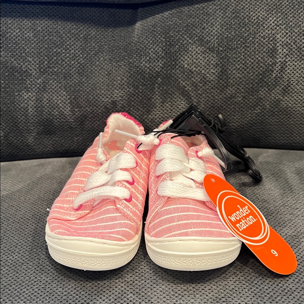 Wonder Nation Kids Sneakers in Pink and White